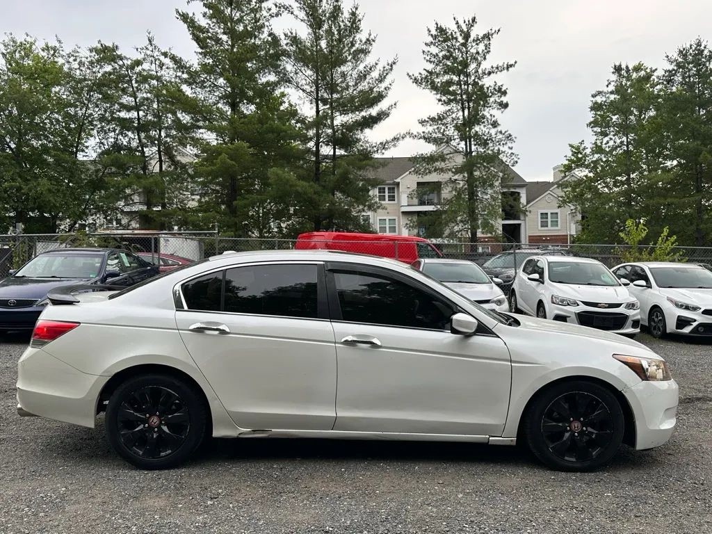 2009 Honda Accord Image 9