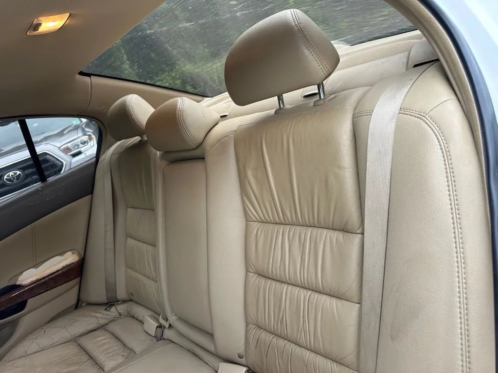2009 Honda Accord Image 19