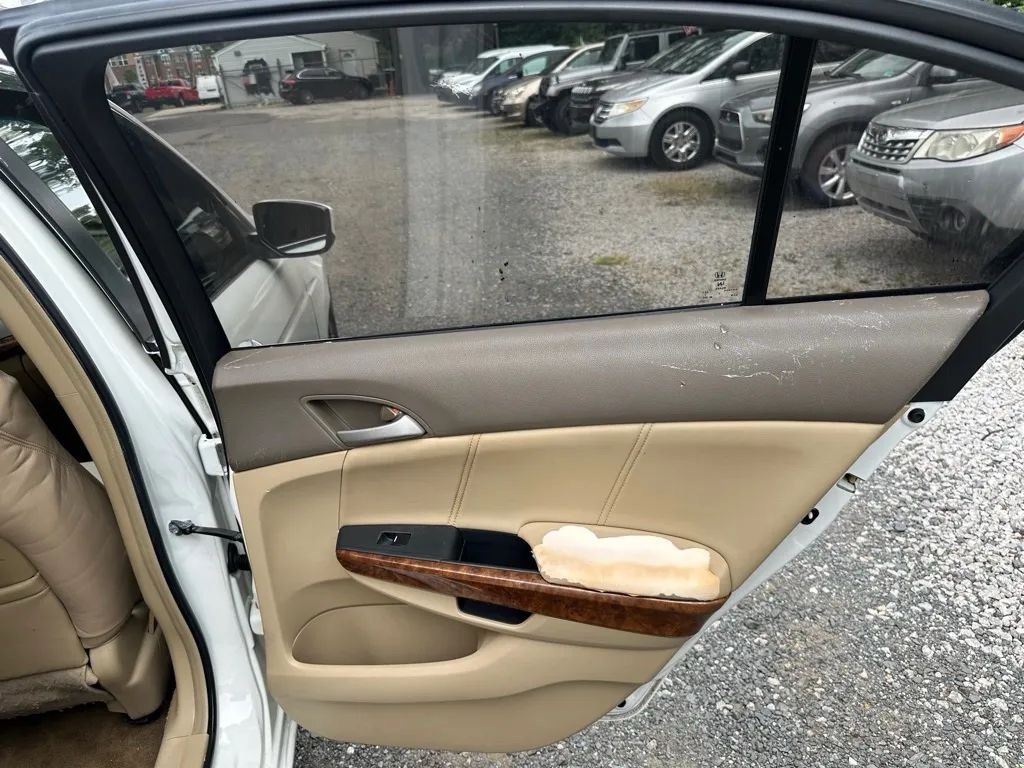 2009 Honda Accord Image 21