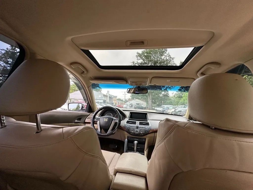 2009 Honda Accord Image 25