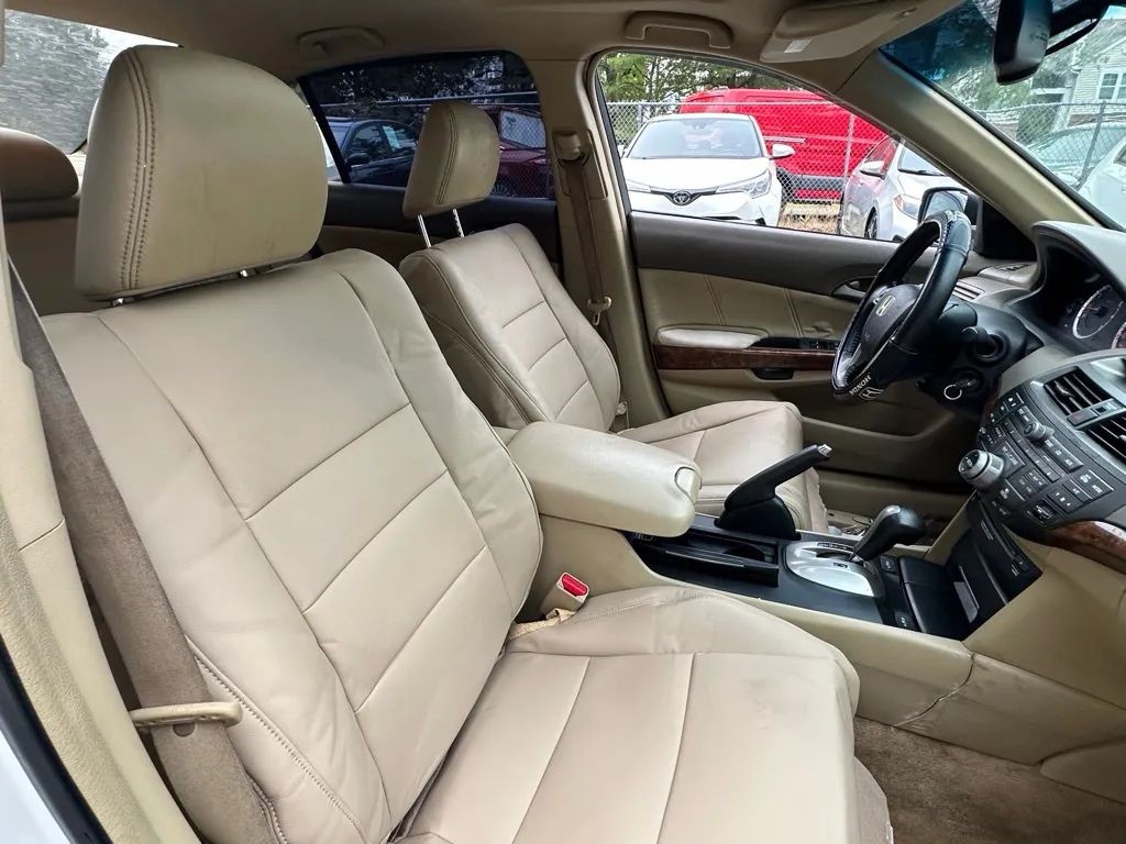2009 Honda Accord Image 26