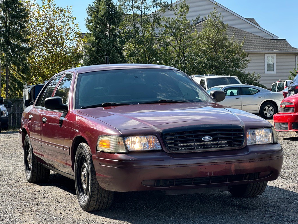 2008 Ford Crown Victoria Image 1