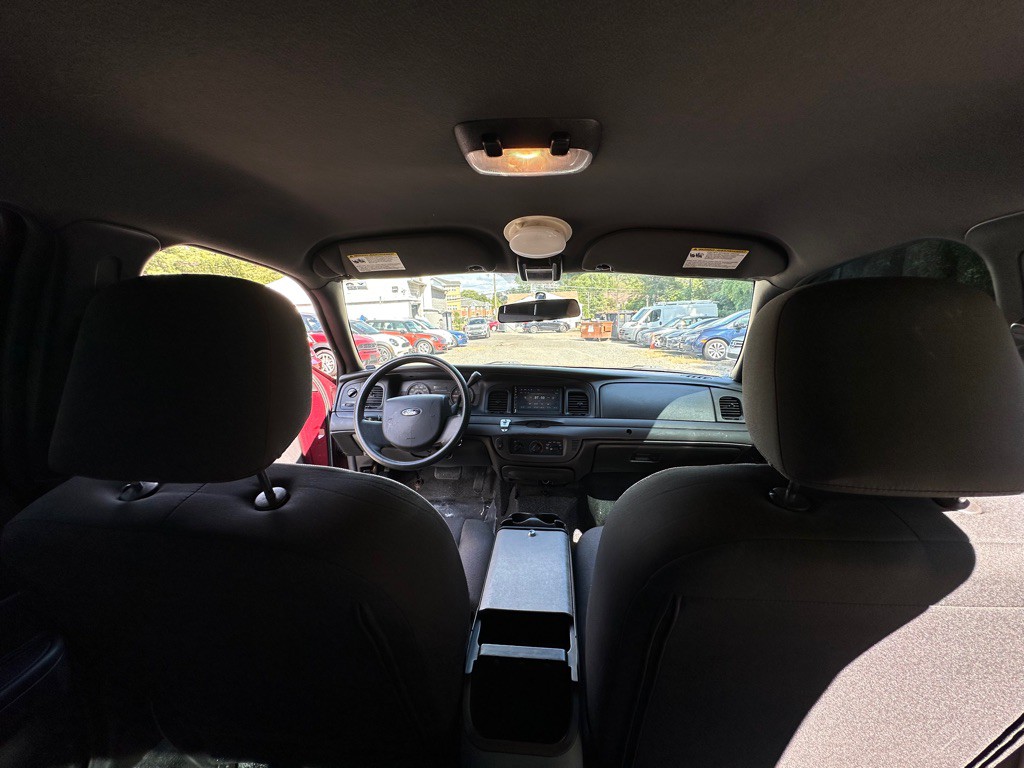 2008 Ford Crown Victoria Image 21