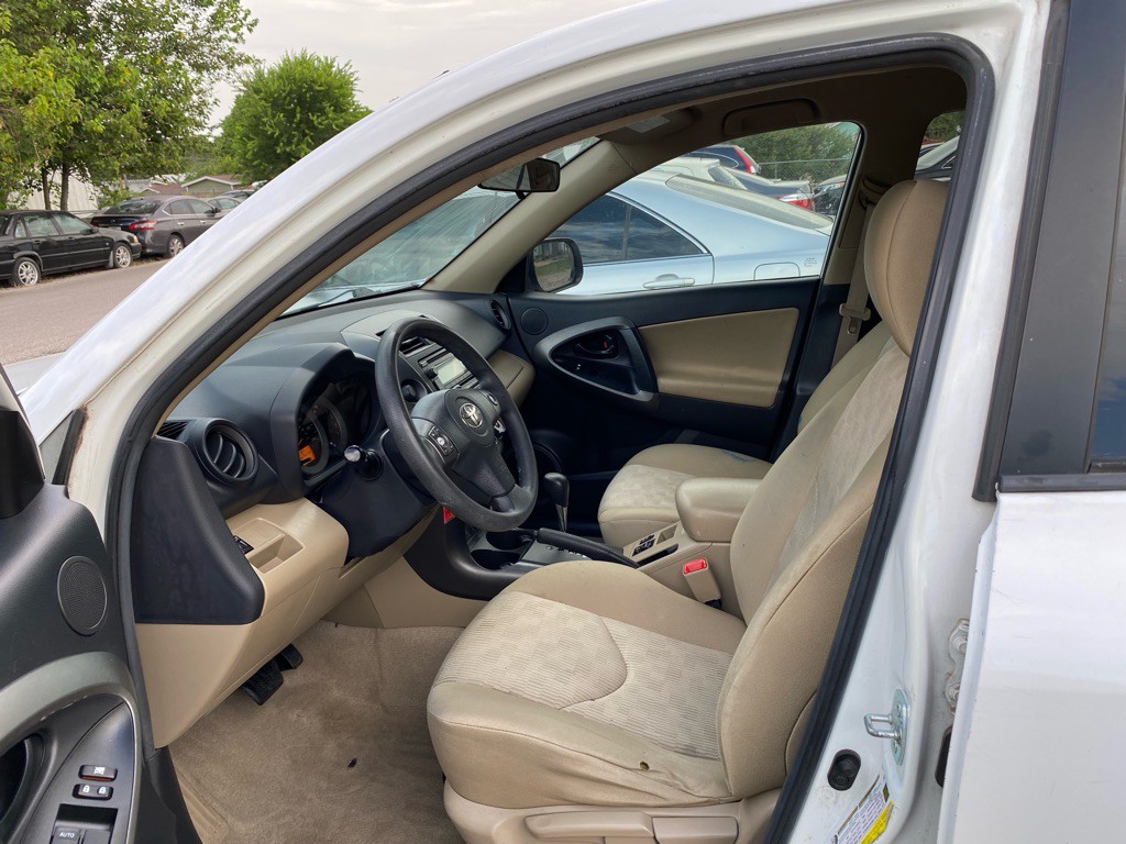 2012 Toyota Rav4 Image 6
