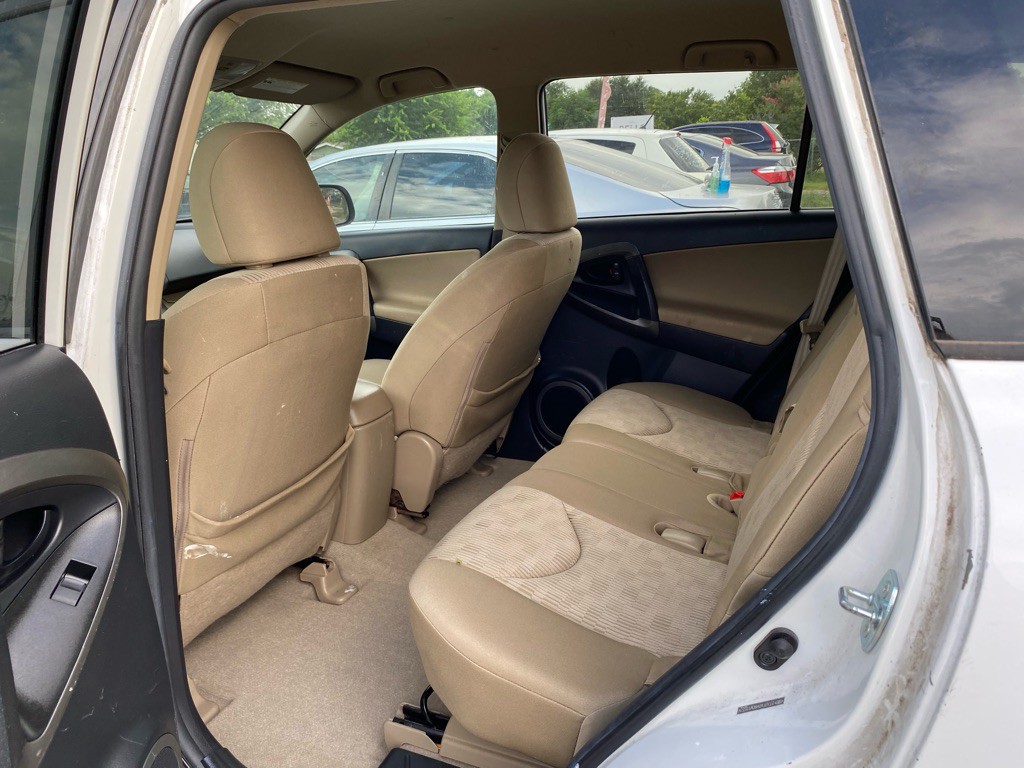 2012 Toyota Rav4 Image 7