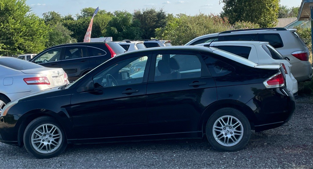 2011 Ford Focus Image 9