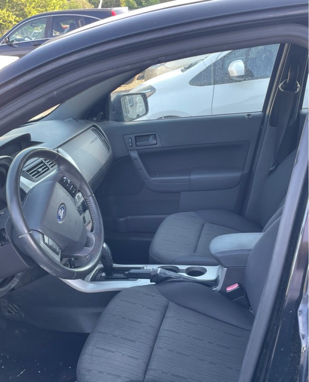2011 Ford Focus Image 12