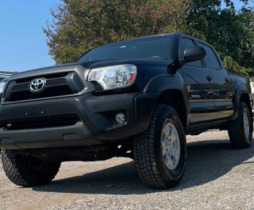 2013 Toyota Tacoma Image 1