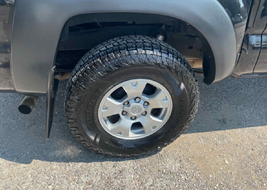 2013 Toyota Tacoma Image 10