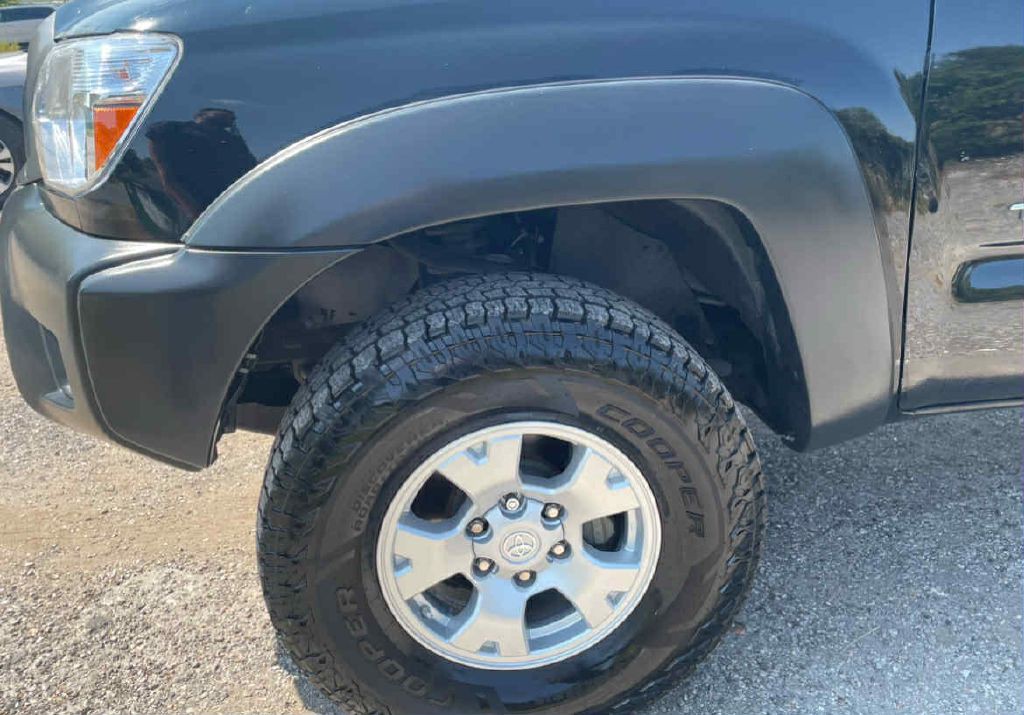2013 Toyota Tacoma Image 11