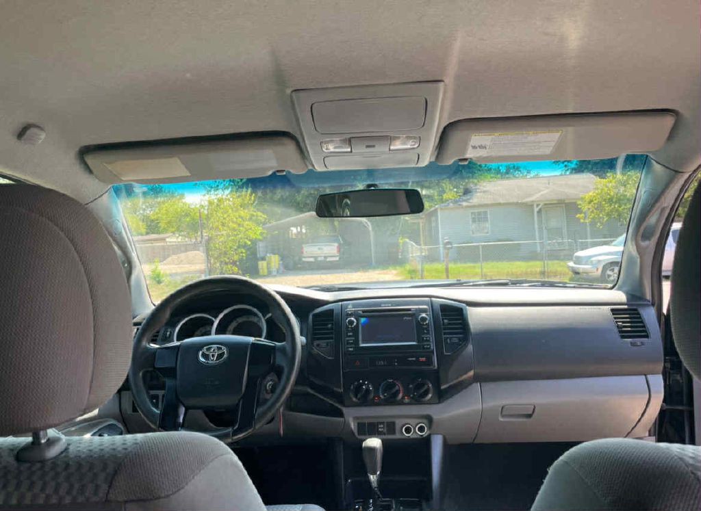2013 Toyota Tacoma Image 20