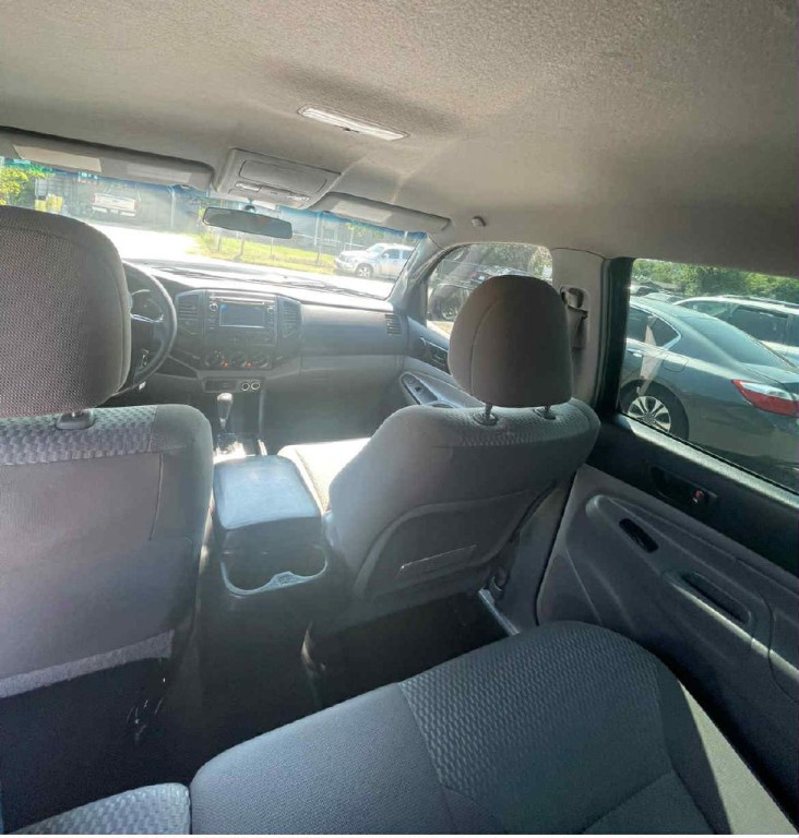 2013 Toyota Tacoma Image 21