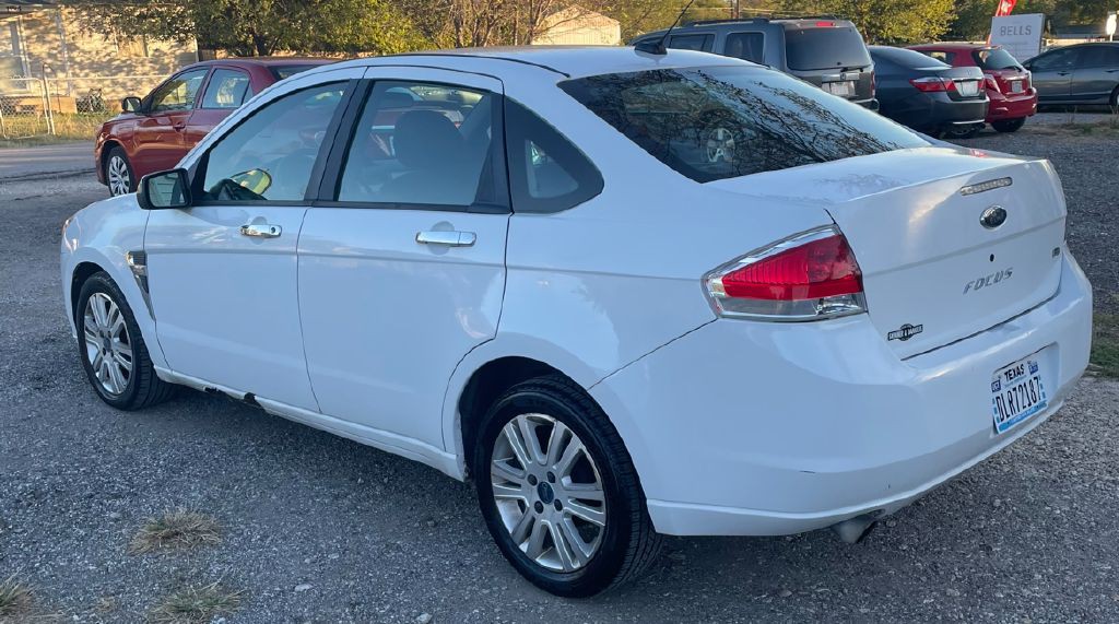 2008 Ford Focus Image 4