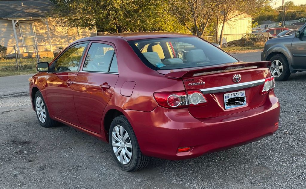 2013 Toyota Corolla Image 5