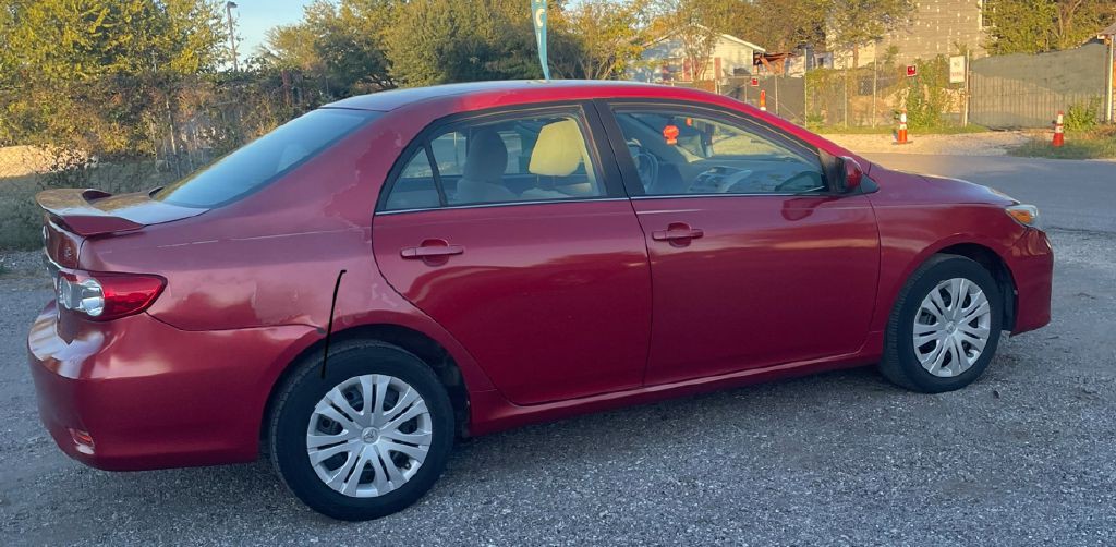 2013 Toyota Corolla Image 7