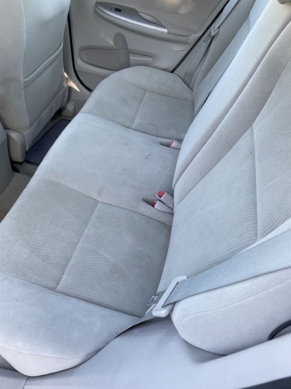 2013 Toyota Corolla Image 13