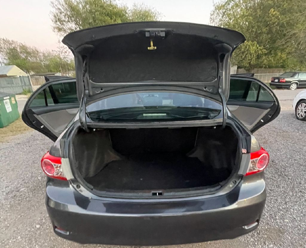 2012 Toyota Corolla Image 6