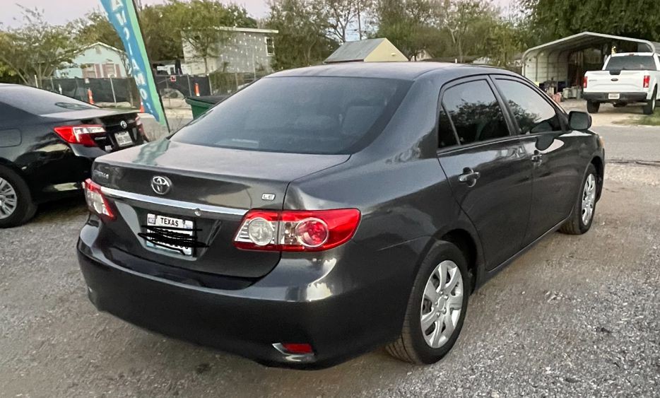 2012 Toyota Corolla Image 7