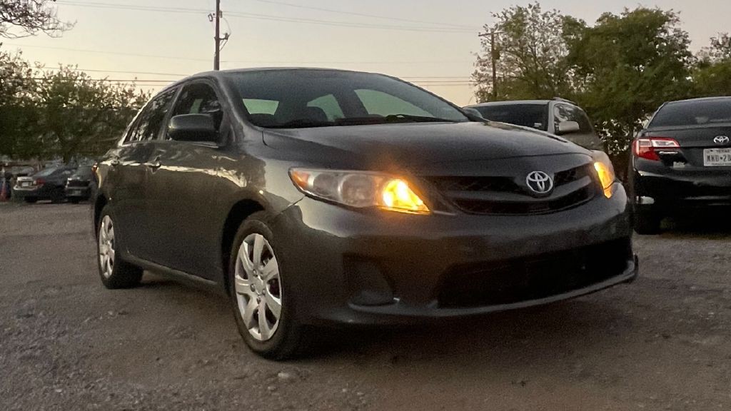 2012 Toyota Corolla Image 10