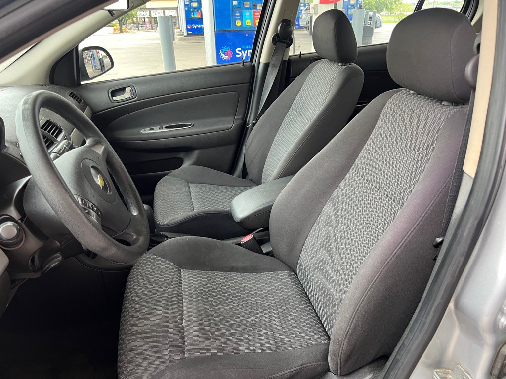 2010 Chevrolet Cobalt Image 10