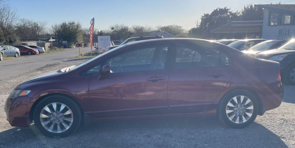 2011 Honda Civic Image 2