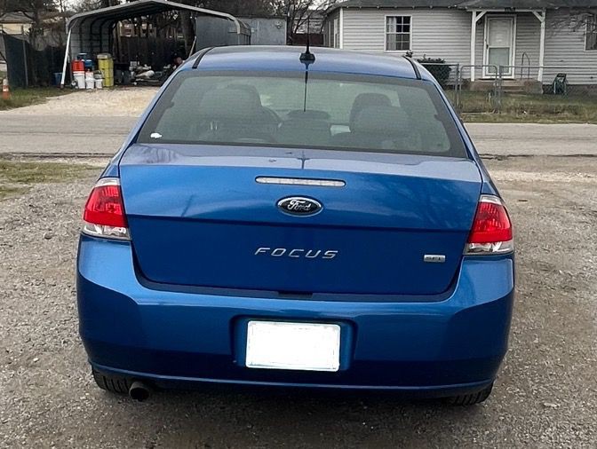 2011 Ford Focus Image 4