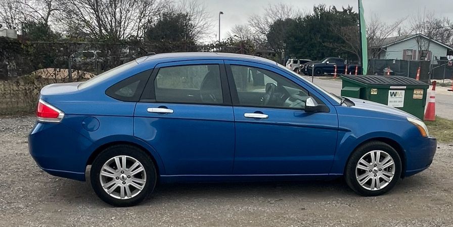 2011 Ford Focus Image 6