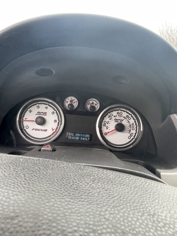 2011 Ford Focus Image 9