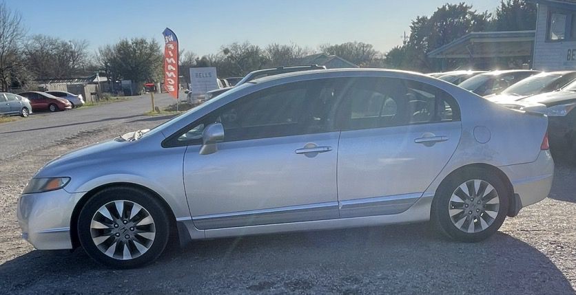 2010 Honda Civic Image 2
