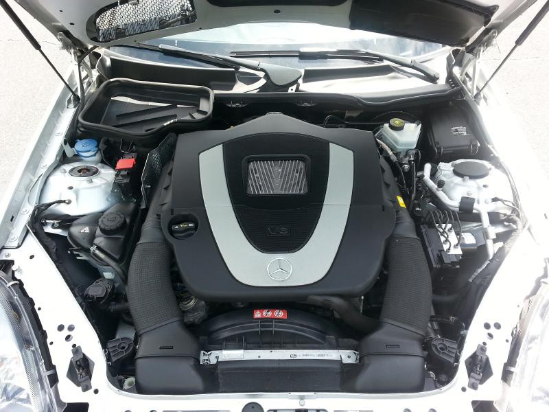 2011 Mercedes-Benz SLK-Class Image 10