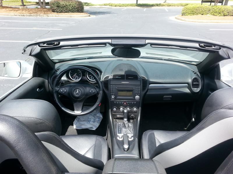 2011 Mercedes-Benz SLK-Class Image 11