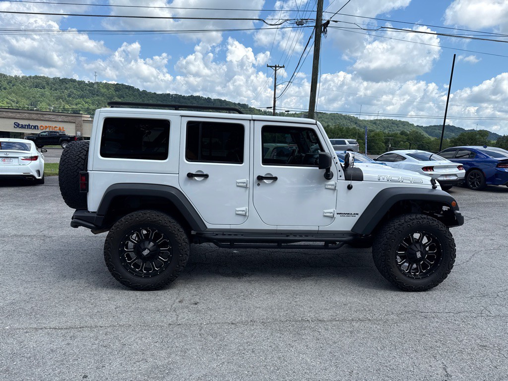 2013 Jeep Wrangler Unlimited Image 8