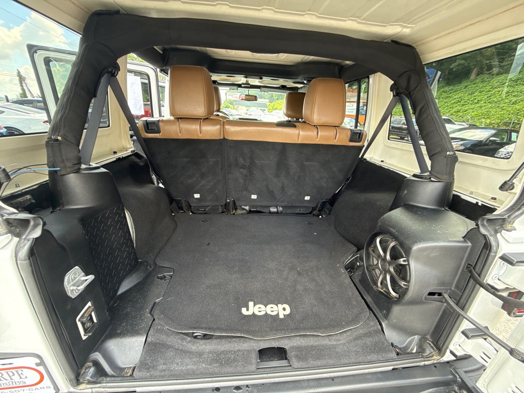 2013 Jeep Wrangler Unlimited Image 16