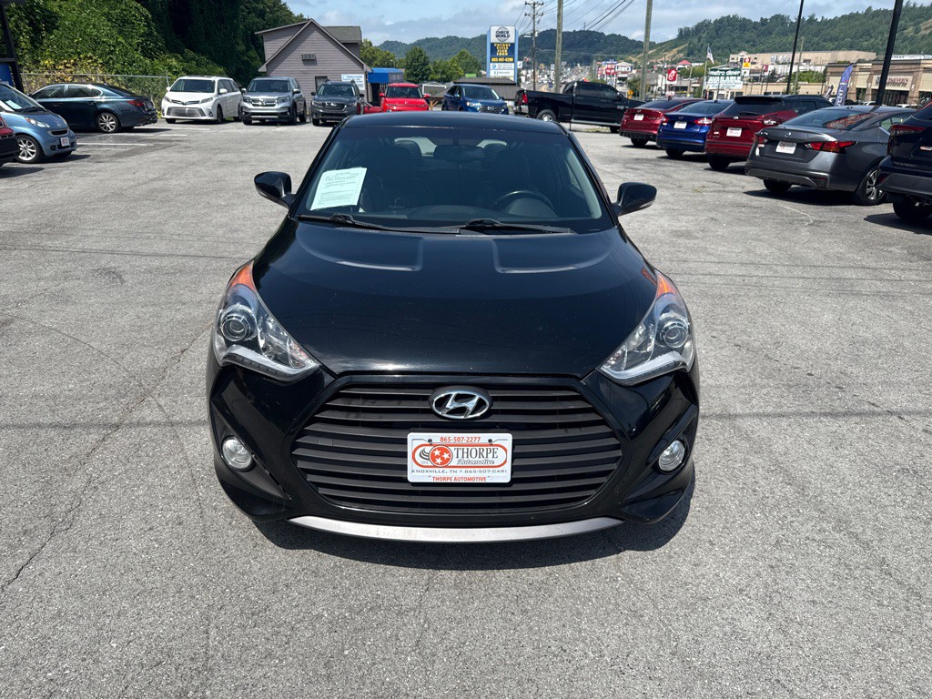 2015 Hyundai Veloster Image 2