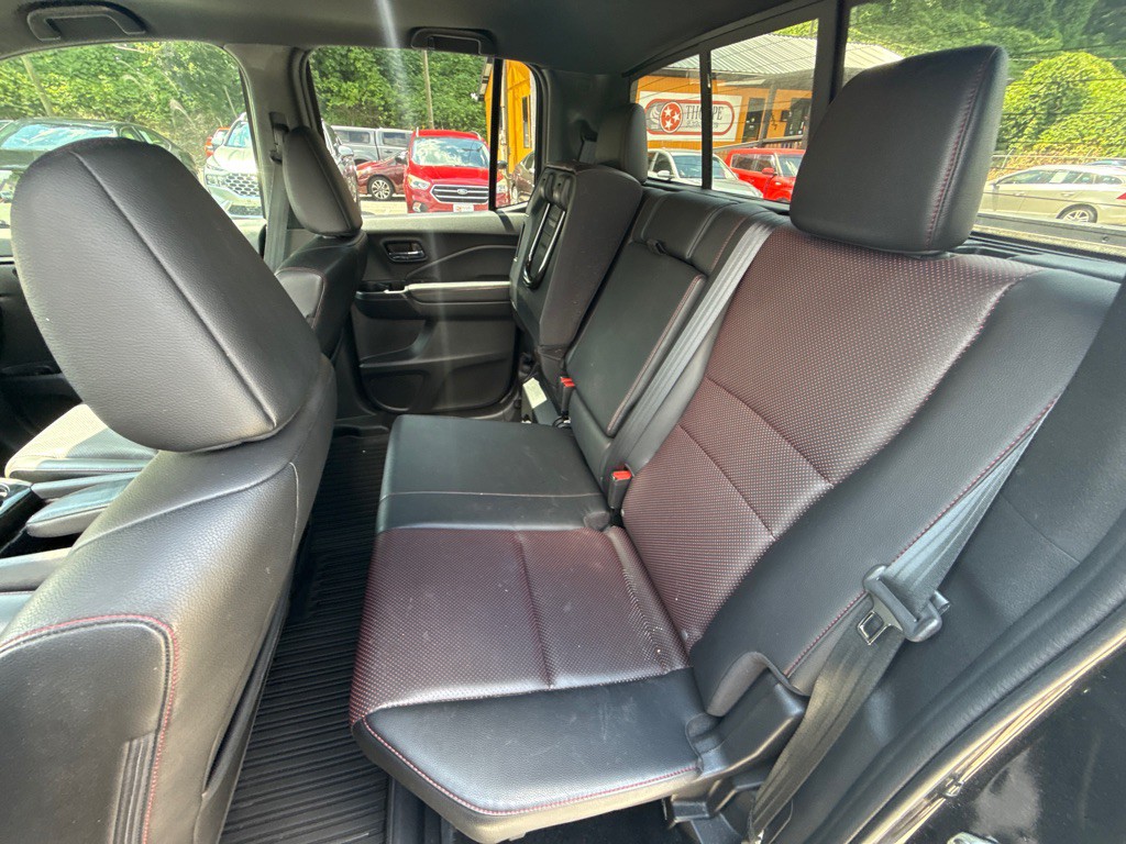 2018 Honda Ridgeline Image 16