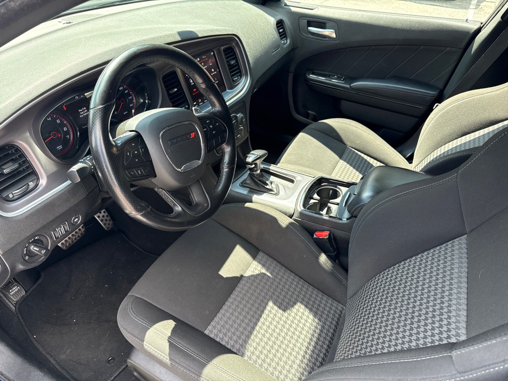 2021 Dodge Charger Image 9