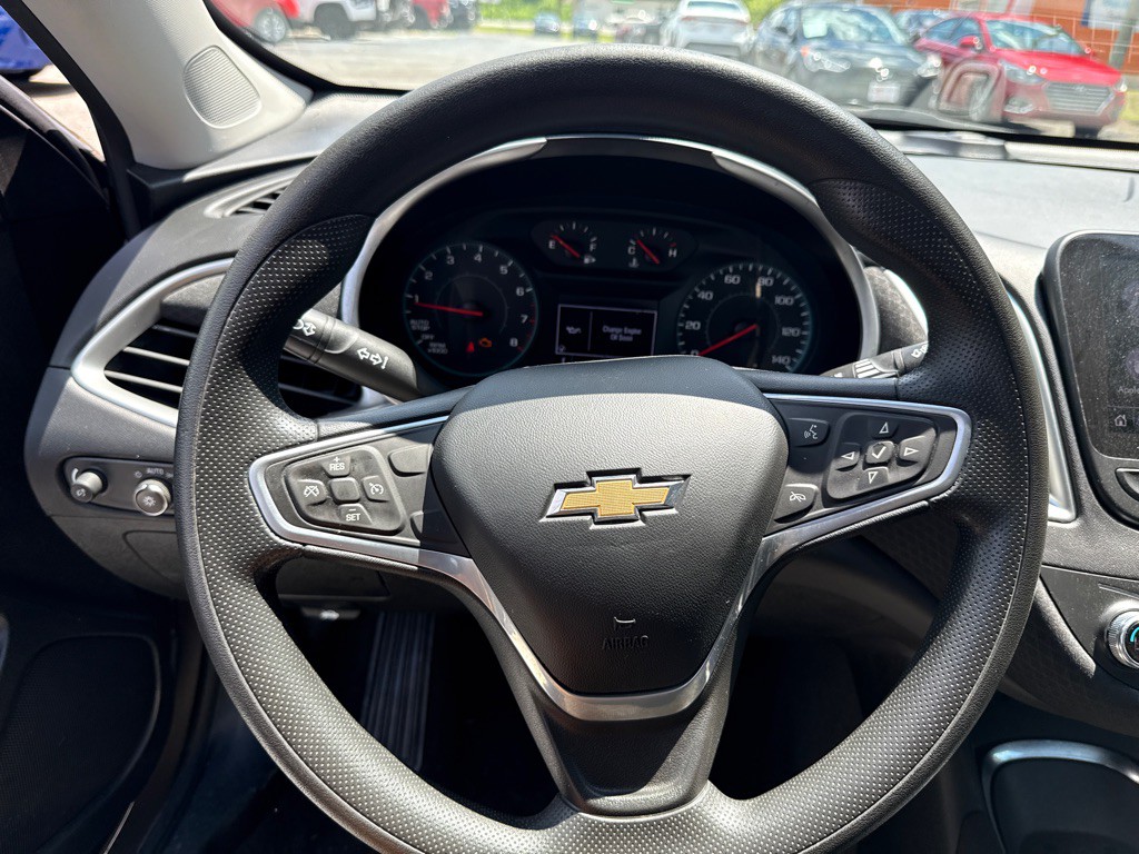 2022 Chevrolet Malibu Image 10