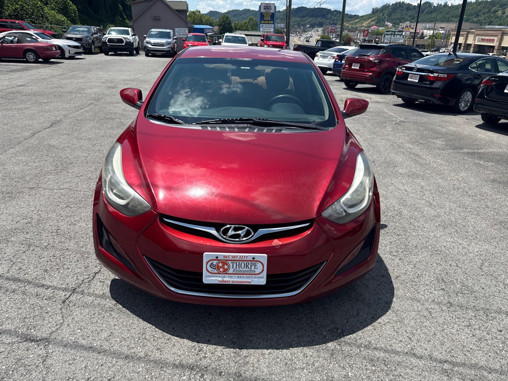 2015 Hyundai Elantra Image 2