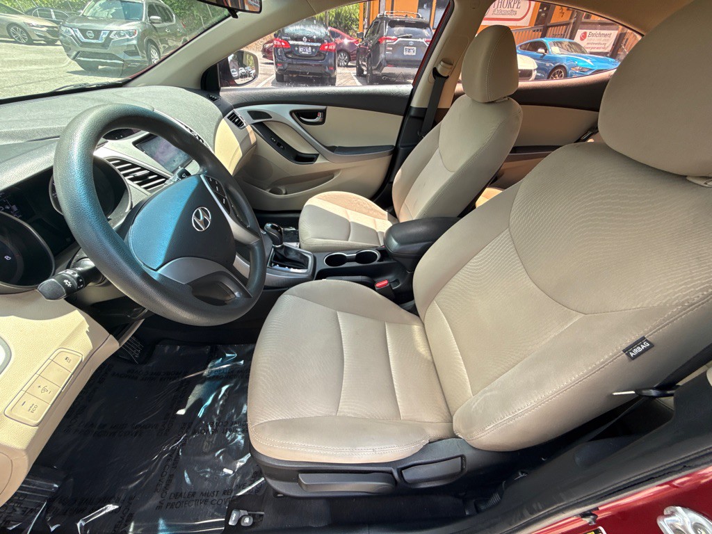 2015 Hyundai Elantra Image 14