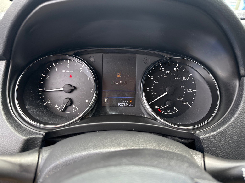 2019 Nissan Rogue Image 11