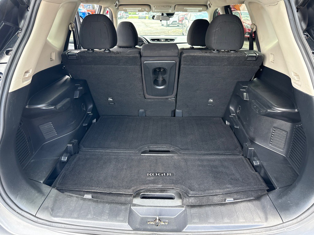 2019 Nissan Rogue Image 17