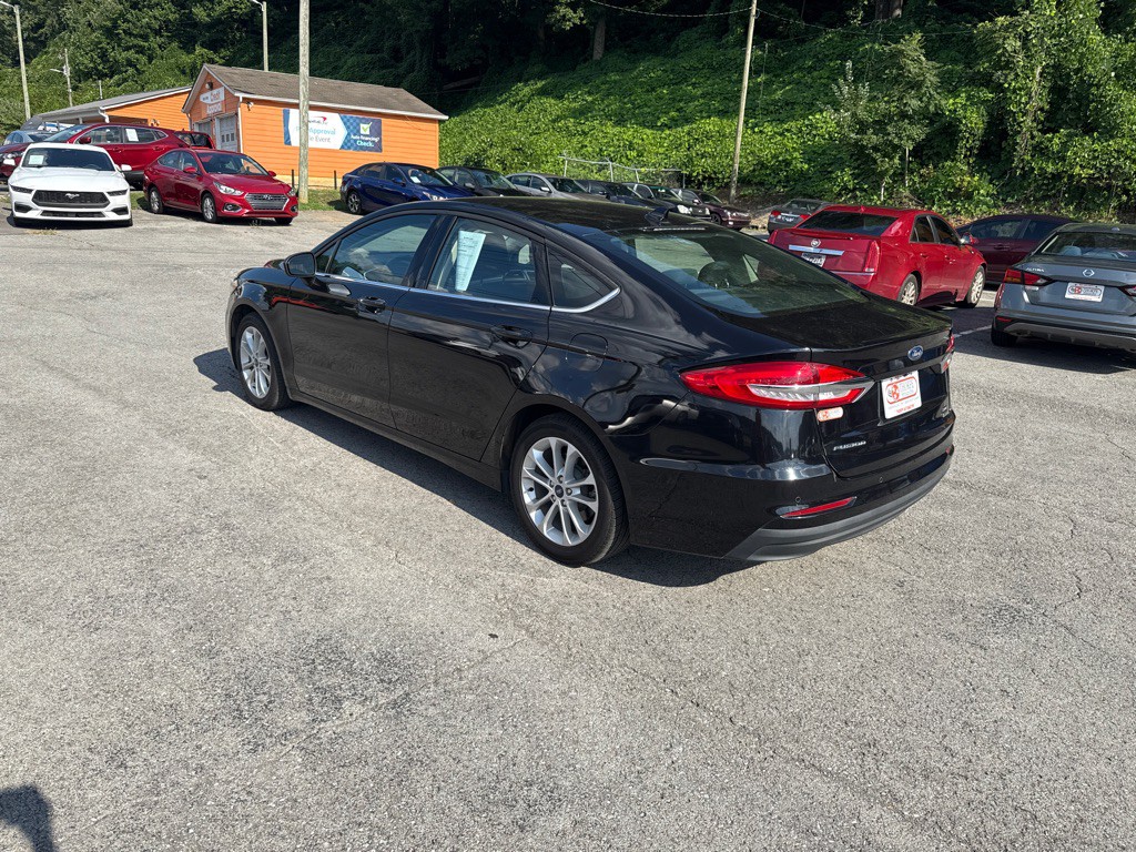 2020 Ford Fusion Image 5