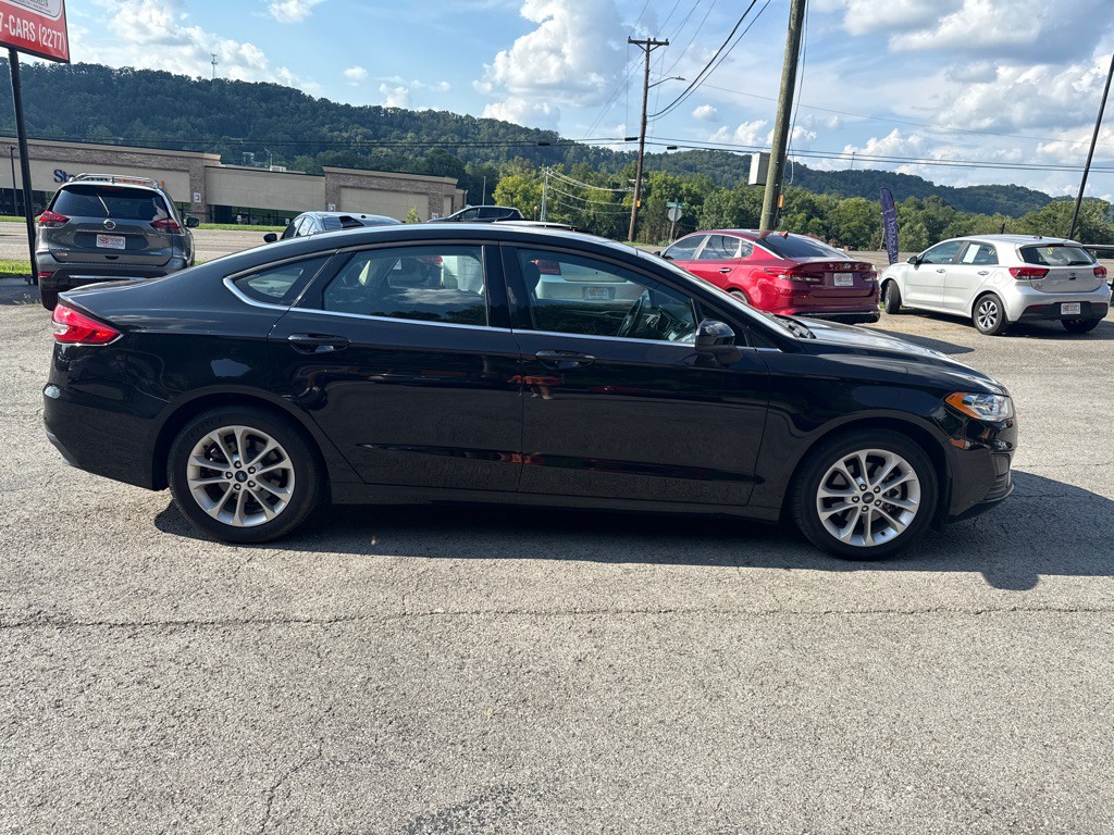 2020 Ford Fusion Image 8