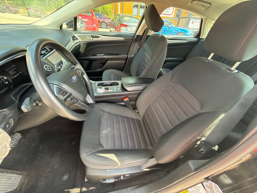 2020 Ford Fusion Image 15