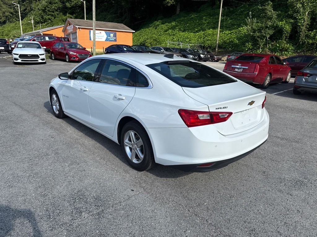 2022 Chevrolet Malibu Image 5