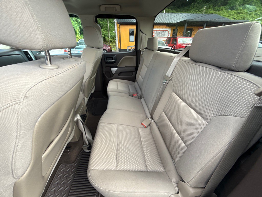 2015 Chevrolet Silverado 1500 Image 17