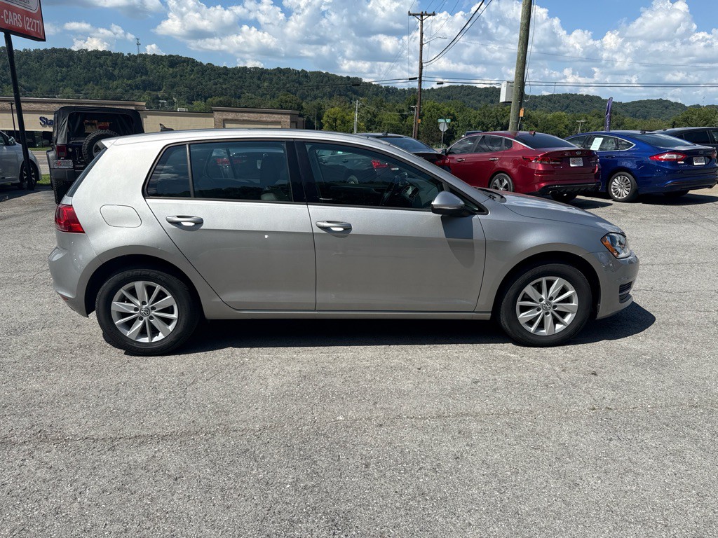 2015 Volkswagen Golf Image 8