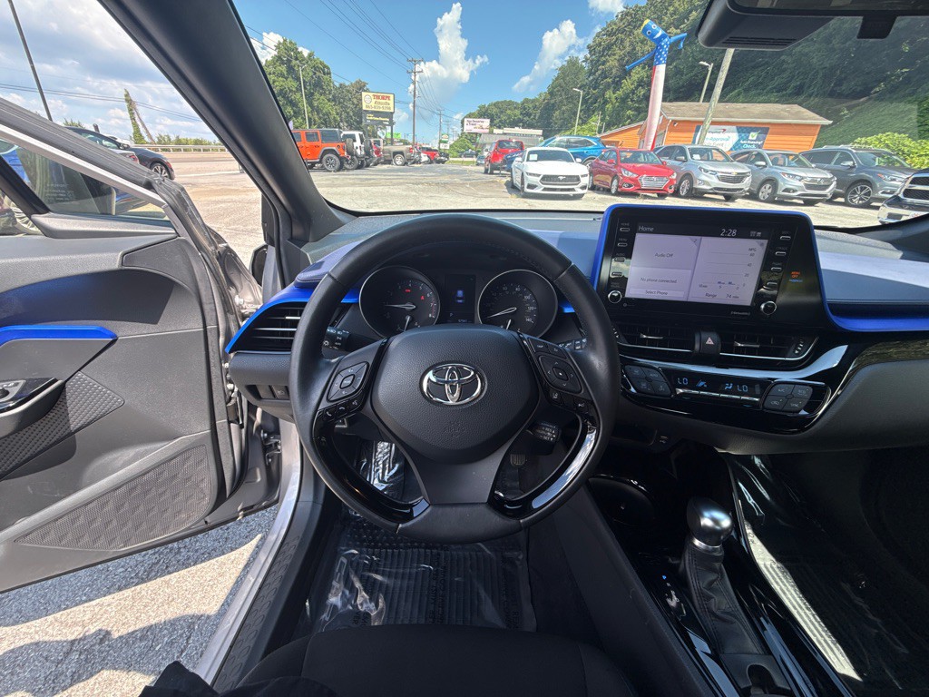 2020 Toyota C-HR Image 15