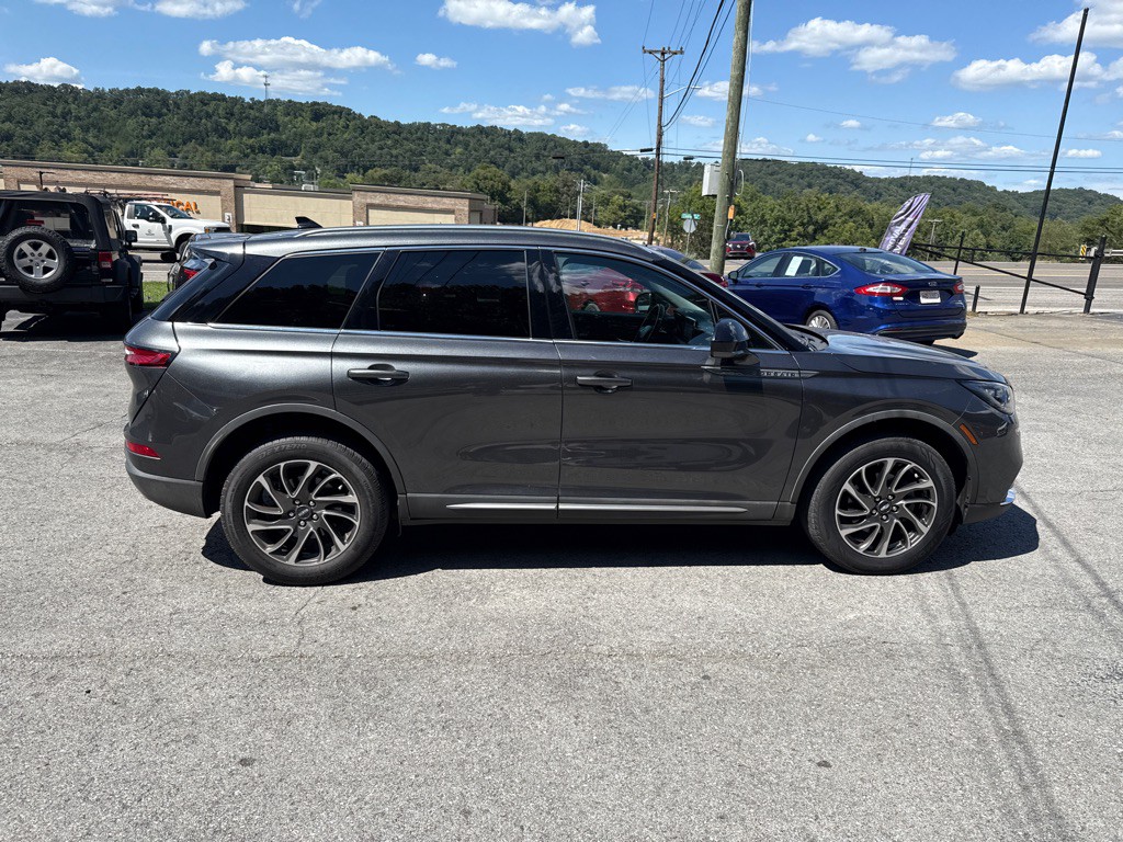 2020 Lincoln Corsair Image 8