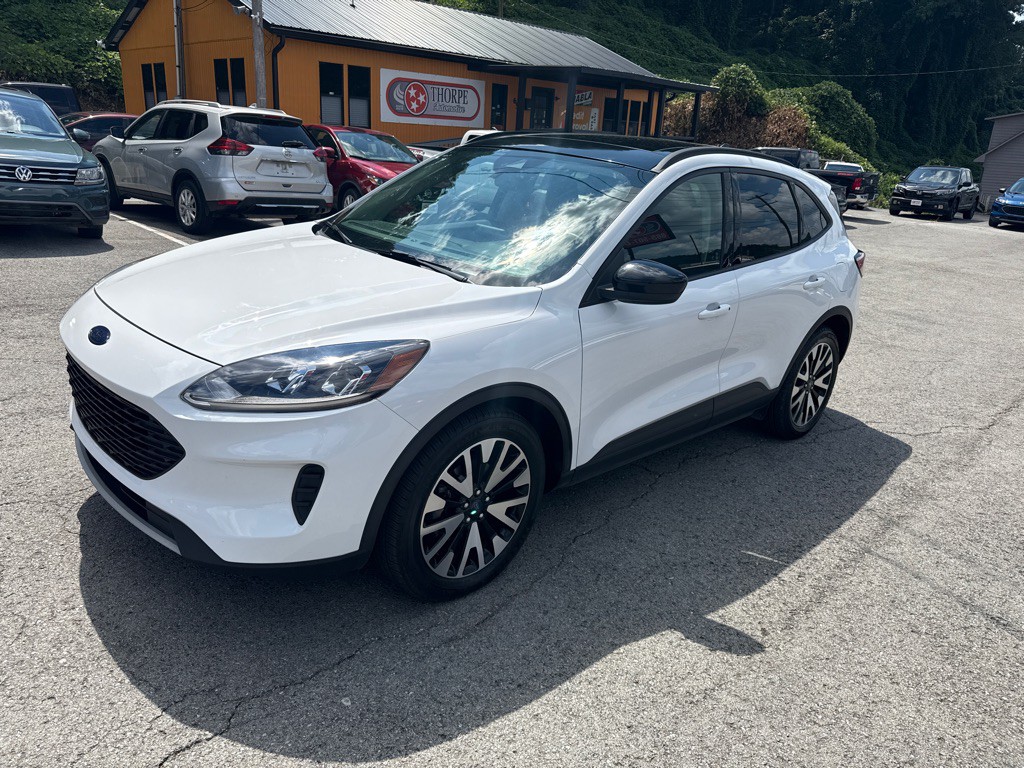 2020 Ford Escape Image 3